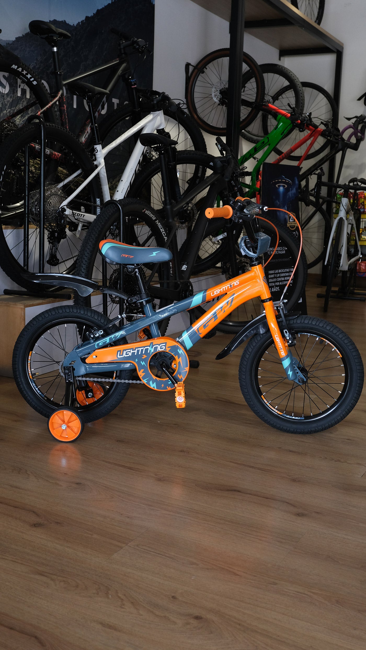 BICICLETA GW LIGHTHING RIN 16